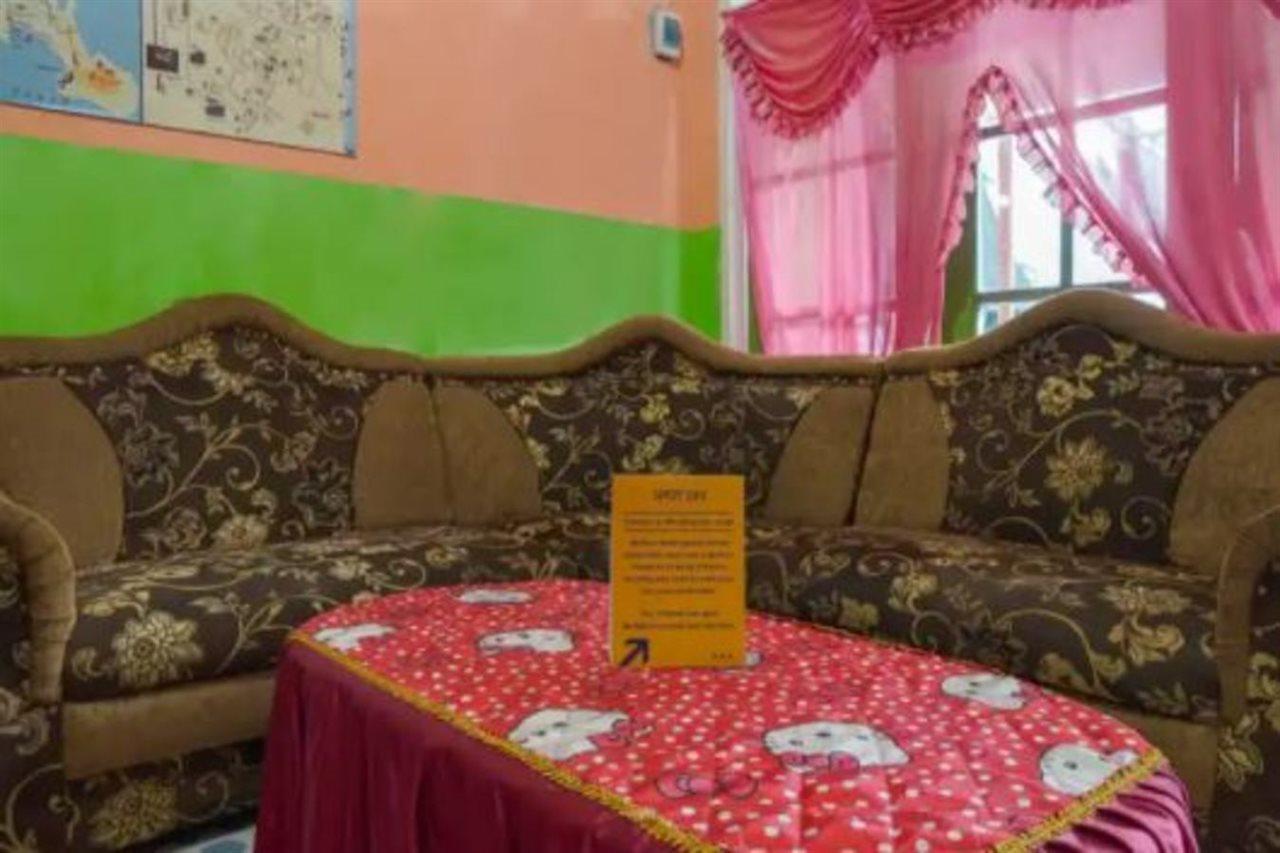 Gandrung Payungan Family Inn Banyuwangi  Ngoại thất bức ảnh